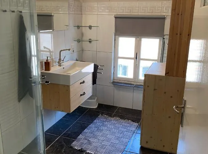 Huize Bronsgroen - Voor 2-6 Pers In Limburgse Heuvelland *