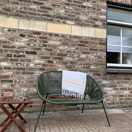 Huize Bronsgroen - Voor 2-6 Pers In Limburgse Heuvelland Vakantiehuis Cadier en Keer